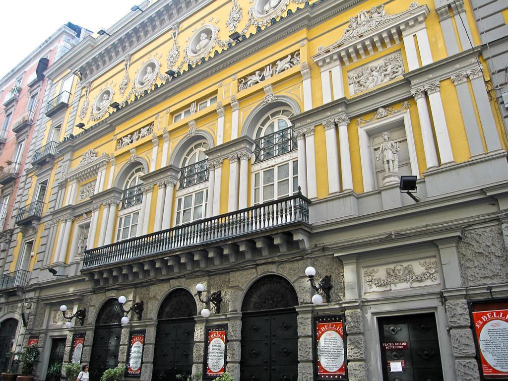 B&B Rochel Napoli Exterior photo